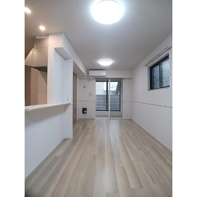 シャルール 101【管理NO：1-028624801-01010】 ★家具家電は申し込み後に搬入します★の物件画像