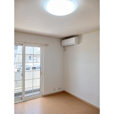 ニューエクレール　Ａ 103【管理NO：1-015622401-01030】 ★家具家電は申し込み後に搬入します★の物件画像