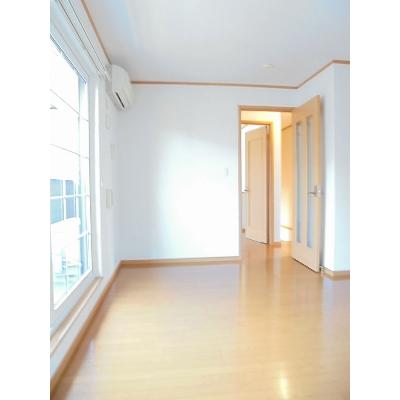 シュー．ラ．ニュアージュⅢ 201【管理NO：1-013137201-02010】 2026年08月上旬入居可能の物件画像