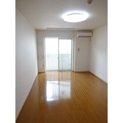 イーストリバー広川 202【管理NO：1-015452201-02020】 ★家具家電は申し込み後に搬入しますの物件画像