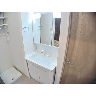 アルヴァ 301【管理NO：1-025739901-03010】 ★家具家電は申し込み後に搬入します★の物件画像