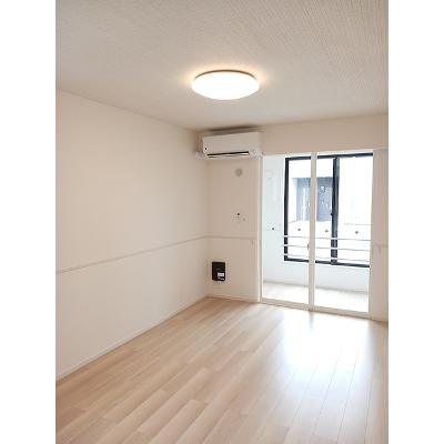 グラスロードⅡ　Ａ 101【管理NO：1-028380301-01010】 ★家具家電は申し込み後に搬入しますの物件画像