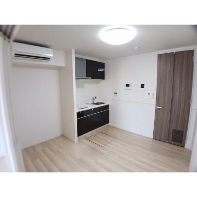 エアリーガーデン 105【管理NO：1-027204401-01050】 ★家具家電は申し込み後に搬入します★の物件画像