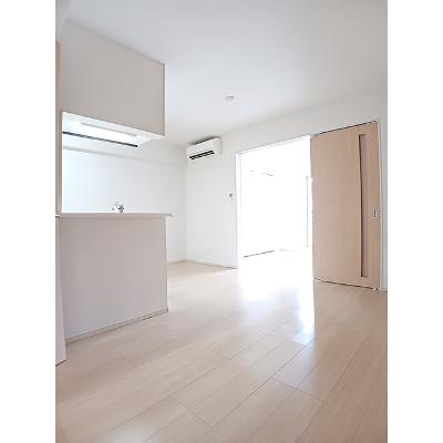 ベラルーチェ 303【管理NO：1-023493301-03030】 ★家具家電は申し込み後に搬入します 2026年07月下旬入居可能の物件画像