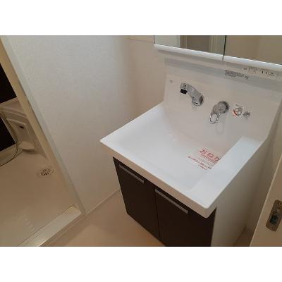 ベラルーチェ 303【管理NO：1-023493301-03030】 ★家具家電は申し込み後に搬入します 2026年07月中旬入居可能の物件画像