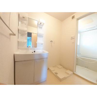 カーサ　イリーデ 201【管理NO：1-017072601-02010】 ★家具家電は申し込み後に搬入しますの物件画像