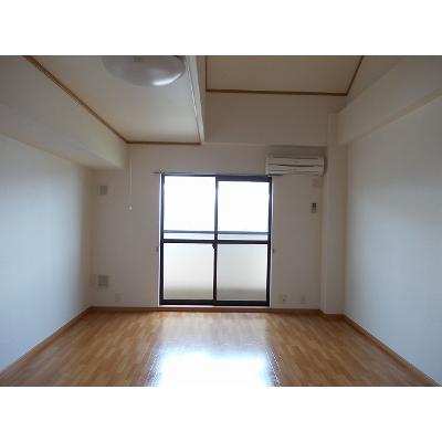 カーサ・エル・タカミヤ 202【管理NO：1-012643701-02020】 ★家具家電は申し込み後に搬入します 2026年09月中旬入居可能の物件画像