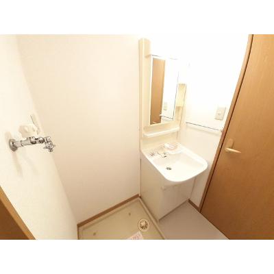 ドゥジエ－ム　シマ 301【管理NO：1-011417301-03010】 ★家具家電は申し込み後に搬入します 2026年08月上旬入居可能の物件画像