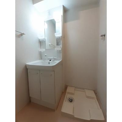 グラン　キューブ 102【管理NO：1-022751401-01020】 ★家具家電は申し込み後に搬入します 2026年07月中旬入居可能の物件画像