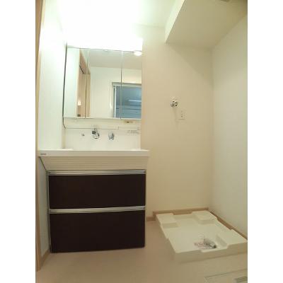 リヴェール栄谷 205【管理NO：1-018279701-02040】 ★家具家電は申し込み後に搬入します★の物件画像