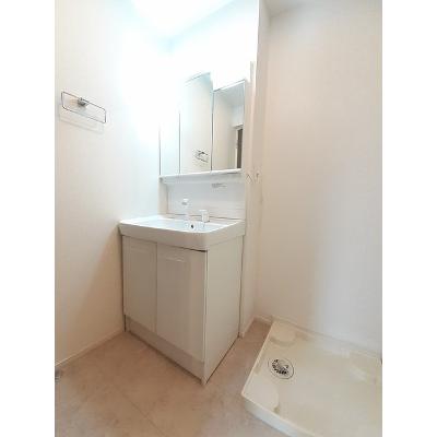 スリジエ 105【管理NO：1-025562801-01050】 ★家具家電は申し込み後に搬入します 2026年07月上旬入居可能の物件画像