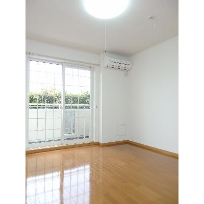 Ｗｅｓｔ　Ａｕｂｅ 102【管理NO：1-014093801-01020】 ★家具家電は申し込み後に搬入します★の物件画像