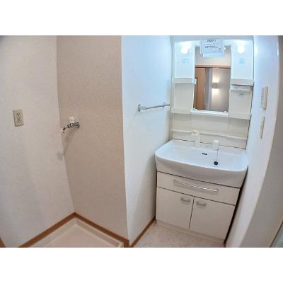 カレントハウス 205【管理NO：1-013831201-02040】 ★家具家電は申し込み後に搬入します★の物件画像