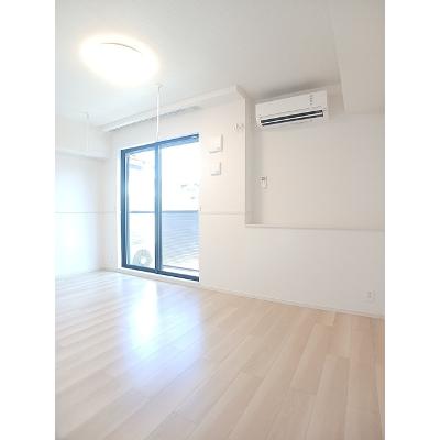 リエールみやき 103【管理NO：1-027333901-01030】 ★家具家電は申し込み後に搬入します★の物件画像