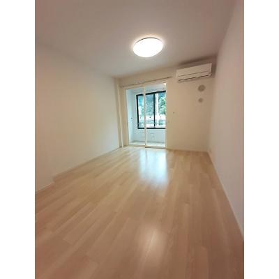 コンフィアンスⅤ 104【管理NO：1-025610201-01040】 ★家具家電は申し込み後に搬入します★の物件画像