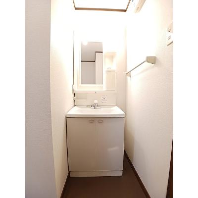 プレミール榎 203【管理NO：1-010493701-02030】 ★家具家電は申し込み後に搬入しますの物件画像