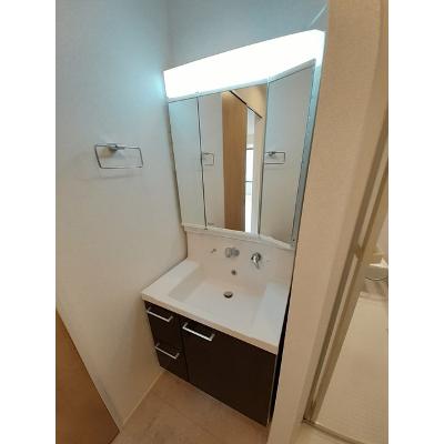 グラン　アムール　Ｂ 101【管理NO：1-026357402-01010】 ★家具家電は申し込み後に搬入します★の物件画像