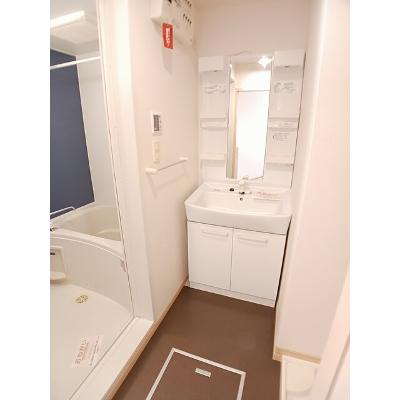 プロムナードⅢ 202【管理NO：1-015589401-02020】 ★家具家電は申し込み後に搬入します 2026年08月上旬入居可能の物件画像