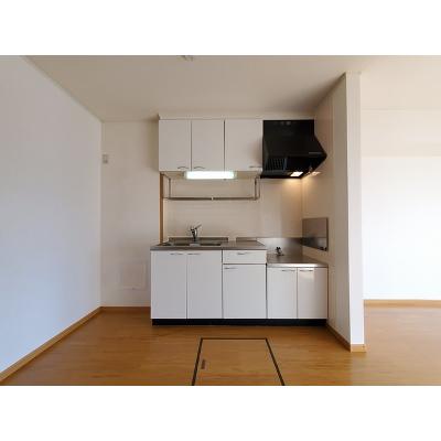 ヴィアーレⅡ 102【管理NO：1-014313002-01020】 ★家具家電は申し込み後に搬入します★の物件画像