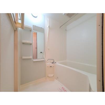 ヴィアーレⅡ 102【管理NO：1-014313002-01020】 ★家具家電は申し込み後に搬入します★の物件画像