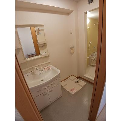メゾン・ノワール 101【管理NO：1-015229301-01010】 ★家具家電は申し込み後に搬入しますの物件画像