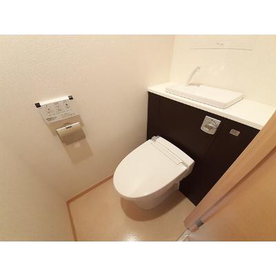 カモミール 404【管理NO：1-018112301-04040】 ★家具家電は申し込み後に搬入します★ ★2026年11月中旬入居可能★の物件画像