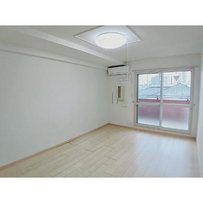 カモミール 303【管理NO：1-018112301-03030】 ★家具家電は申し込み後に搬入します★の物件画像