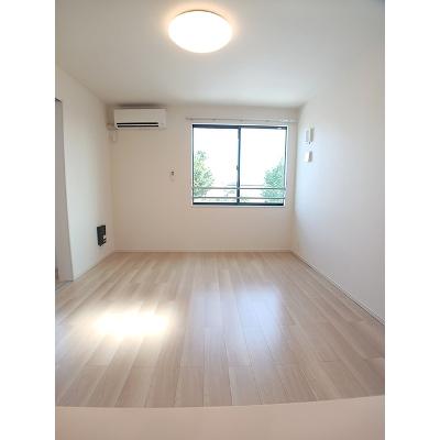プリムローズ 201【管理NO：1-027645001-02010】 ★家具家電は申し込み後に搬入しますの物件画像