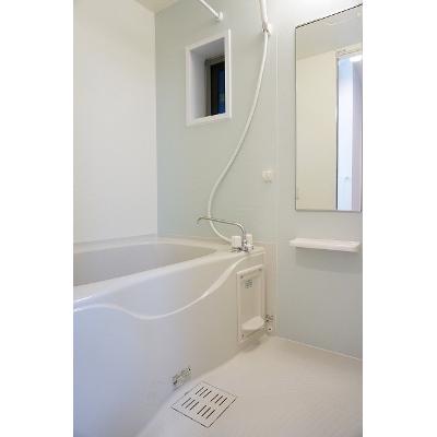エターナル　シーズン 102【管理NO：1-018232801-01020】 ★家具家電は申し込み後に搬入します 2026年08月下旬入居可能の物件画像