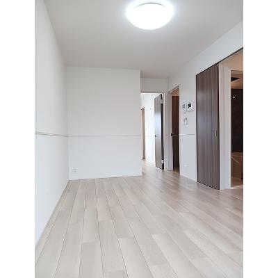 グラン　フェリシアⅢ 203【管理NO：1-028823001-02030】 ★家具家電は申し込み後に搬入します★の物件画像