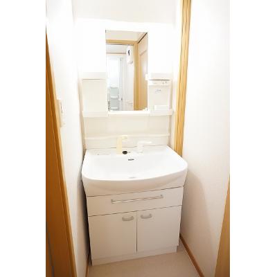 グランシュー 103【管理NO：1-013257501-01030】 ★家具家電は申し込み後に搬入します 2026年08月上旬入居可能の物件画像
