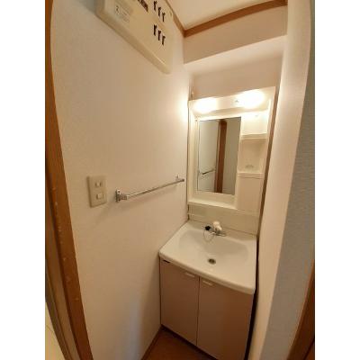 リバーＮハイツ 101【管理NO：1-007562401-01010】 ★家具家電は申し込み後に搬入します 2026年07月上旬入居可能の物件画像