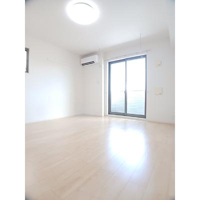 ファイン　ブリーゼ 101【管理NO：1-022055201-01010】 ★家具家電は申し込み後に搬入しますの物件画像