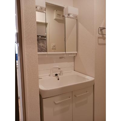 ウィナンド 205【管理NO：1-027705701-02040】 ★家具家電は申し込み後に搬入します★の物件画像