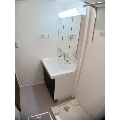 リジェ花田 201【管理NO：1-028153301-02010】 ★家具家電は申し込み後に搬入します★ ★2026年11月中旬入居可能★の物件画像