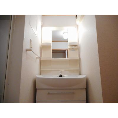シャン・ド・フルール美鈴 201【管理NO：1-013043601-02010】 ★家具家電は申し込み後に搬入します★の物件画像