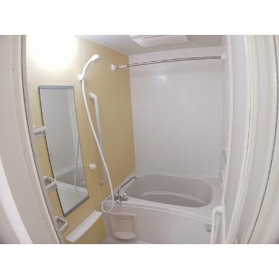 アイリス 105【管理NO：1-016672301-01040】 ★家具家電は申し込み後に搬入します 2026年08月下旬入居可能の物件画像