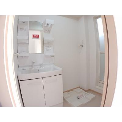 アイリス 105【管理NO：1-016672301-01040】 ★家具家電は申し込み後に搬入します 2026年08月下旬入居可能の物件画像