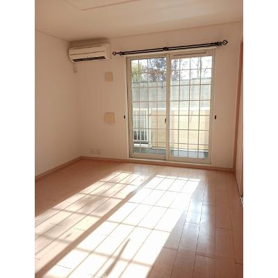 ブリエ　ドゥ 101【管理NO：1-016081902-01010】 ★家具家電は申し込み後に搬入しますの物件画像