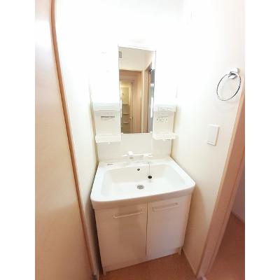 Ｒｉｒｉａ　Ⅶ　Ⅴ 102【管理NO：1-019529201-01020】 ★家具家電は申し込み後に搬入します 2026年08月中旬入居可能の物件画像