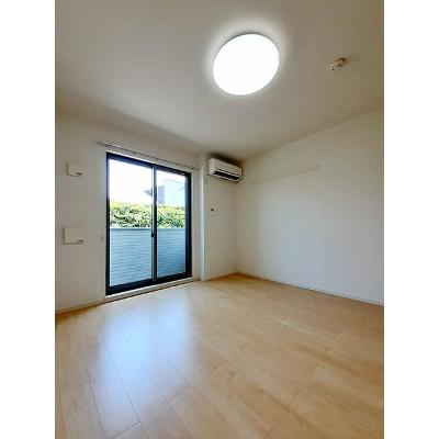 メイビオーラⅢ 103【管理NO：1-022513301-01030】 ★家具家電は申し込み後に搬入します★の物件画像