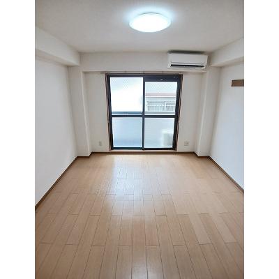 カーサ船越南 103【管理NO：1-011660301-01030】 ★家具家電は申し込み後に搬入しますの物件画像