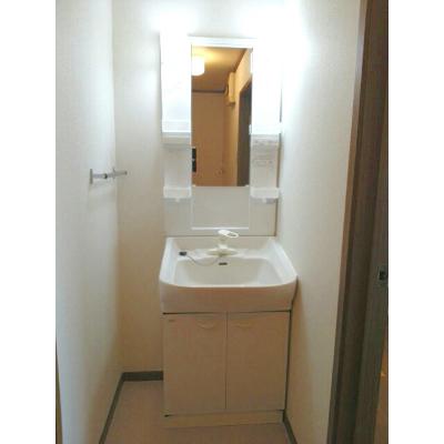 フィオーレ　カンナ 203【管理NO：1-010680301-02030】 ★家具家電は申し込み後に搬入します★ ★2026年08月上旬入居可能★の物件画像