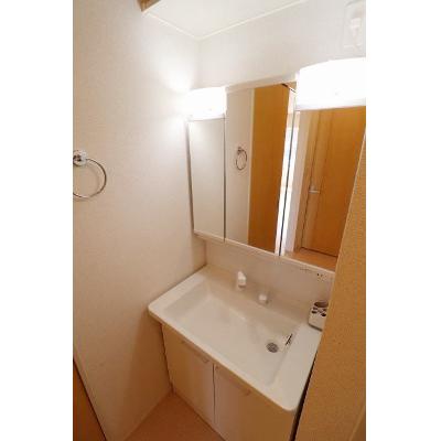 プリムローズⅤ 102【管理NO：1-025075901-01020】 ★家具家電は申し込み後に搬入しますの物件画像