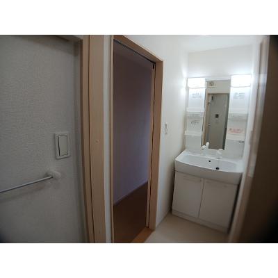 セレノ・アロッジオ 201【管理NO：1-017288801-02010】 ★家具家電は申し込み後に搬入します★の物件画像