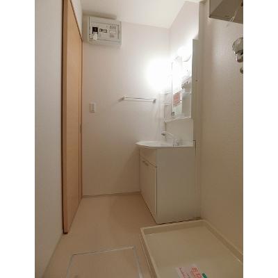 リシェル　１ 102【管理NO：1-017748301-01020】 ★家具家電は申し込み後に搬入します 2026年08月中旬入居可能の物件画像