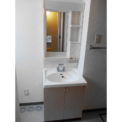 ドエルⅢ 101【管理NO：1-005958101-01010】 ★家具家電は申し込み後に搬入します 2026年08月中旬入居可能の物件画像