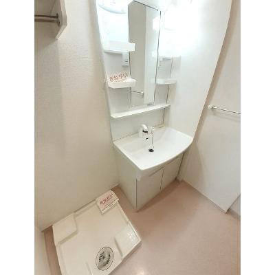 カーサピアッツァⅠ 102【管理NO：1-020976701-01020】 ★家具家電は申し込み後に搬入します★ ★2026年08月下旬入居可能★の物件画像