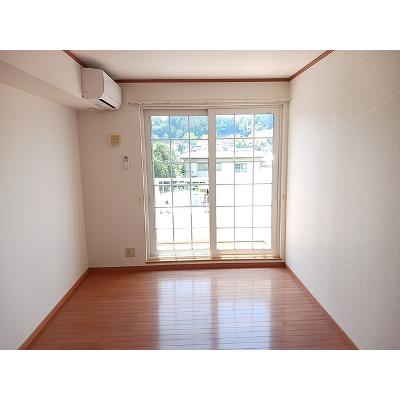 サン・グレイス 103【管理NO：1-012209401-01030】 ★家具家電は申し込み後に搬入しますの物件画像