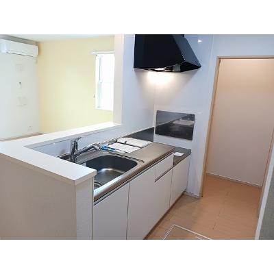 グローバル・ハイツⅤ 101【管理NO：1-015887502-01010】 ★家具家電は申し込み後に搬入します 2026年09月中旬入居可能の物件画像